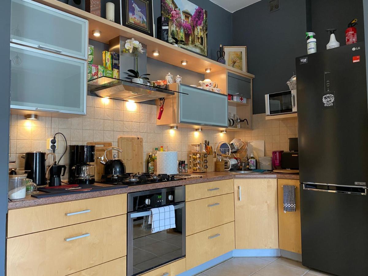 Apartament Przy Plazy W Centrum Gdyni - Prywatny Parking! กดิเนีย ภายนอก รูปภาพ